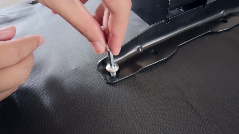 Why Stretched the Fastener Tries Happens and How to Fix It