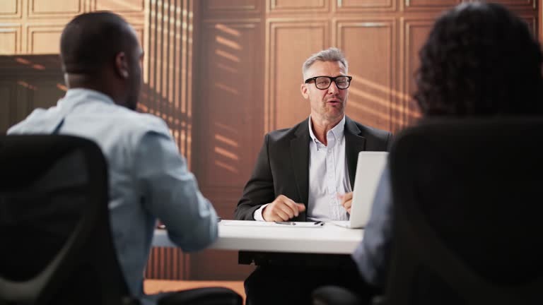 How a Divorce Lawyer Can Speed Up Your Settlement