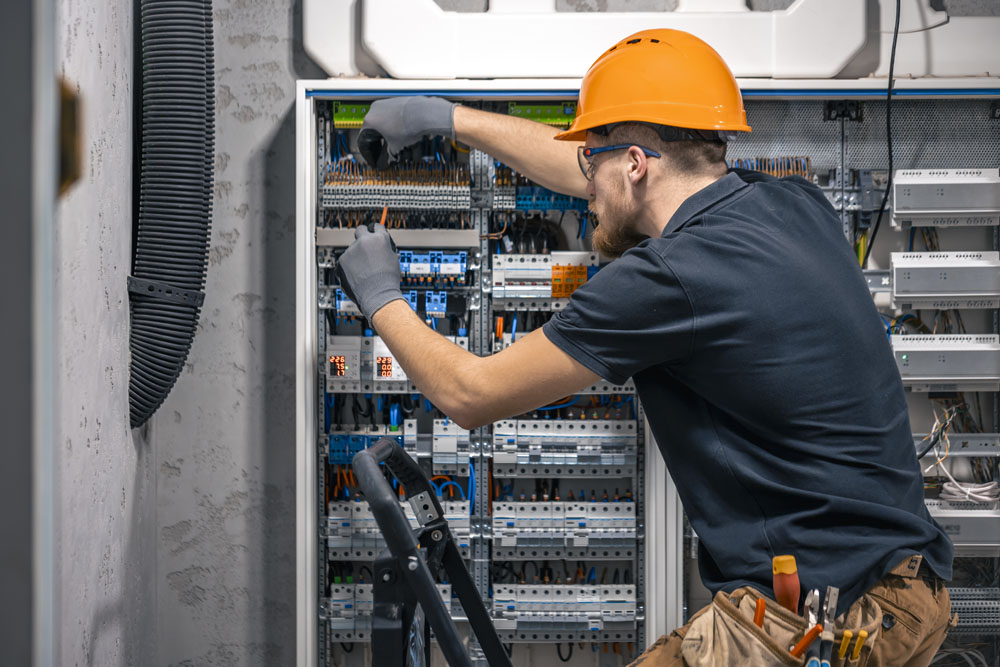 Top Industrial Electrical Contractor in Manitoba for Reliable Solutions